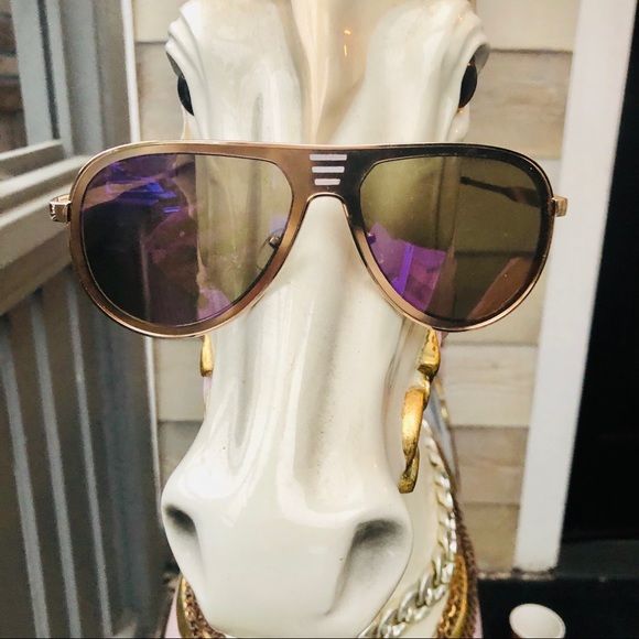 Favorite Gas Station Aviators - Picture 4 of 5